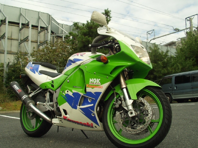 ZXR250